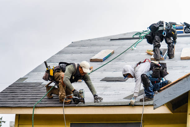 Professional Gutter Installation technician working in Winnsboro, SC